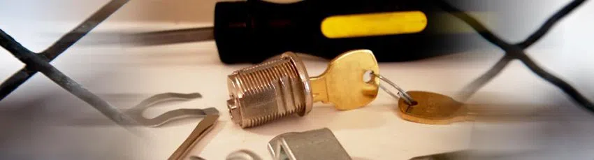 community Locksmith Store Trenton, NJ 609-385-0135 - changing-locks