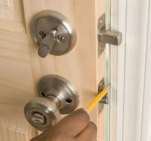 community Locksmith Store Trenton, NJ 609-385-0135 - unlock-door
